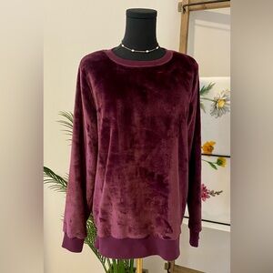 Gaiam Plush Maroon Long Sleeve Pullover Sweater, Size Medium
